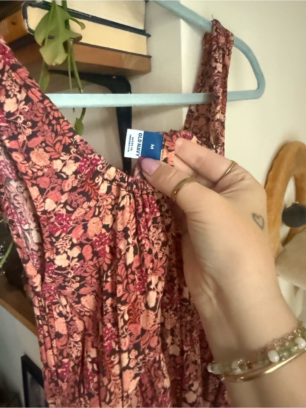 Old Navy Rose-Pink Floral Scoop-Neck Midi Dress - Picture 3 of 4